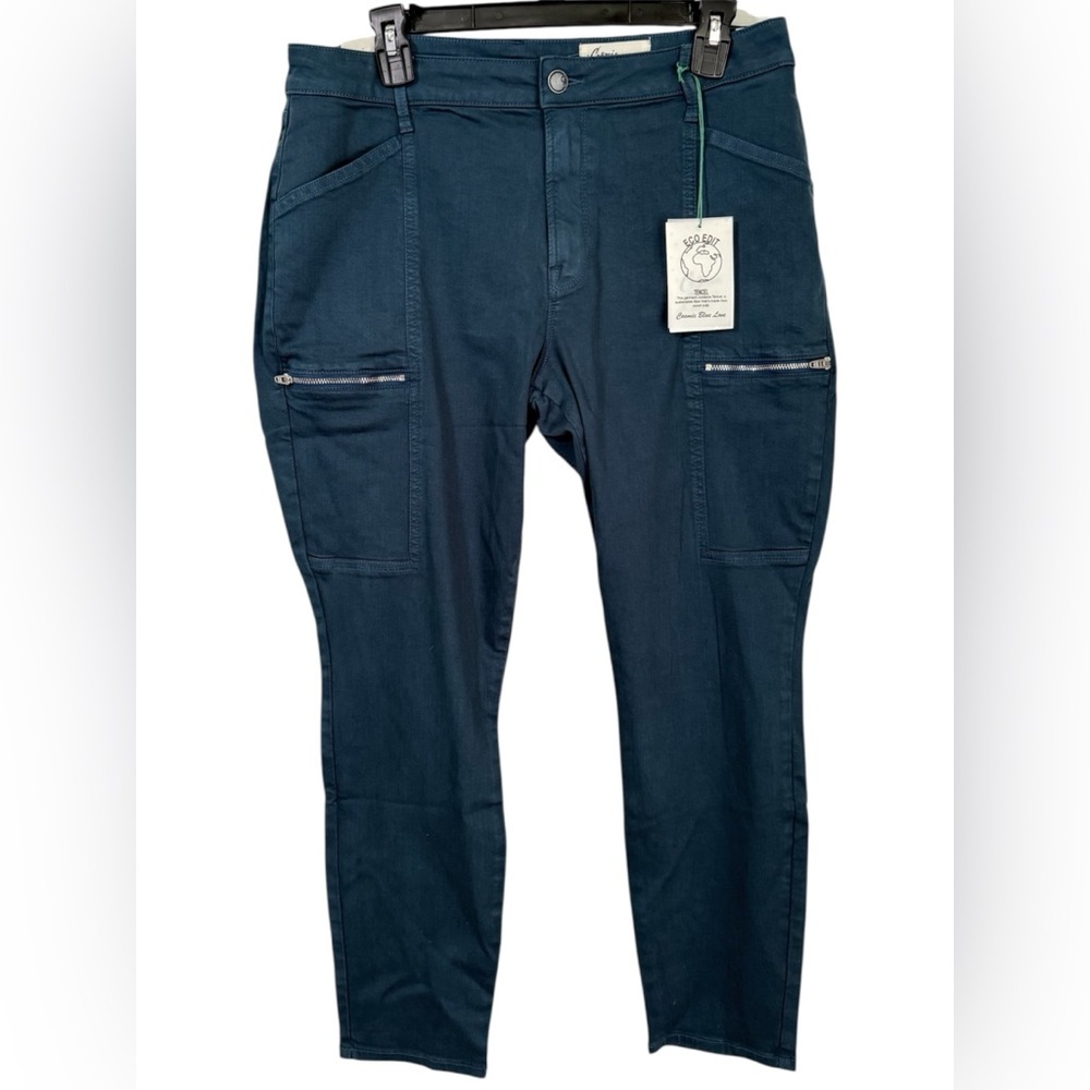 Cosmic Blue Love Women’s NWT Cargo Zip pockets Pants size 32P